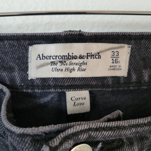 ABERCROMBIE AND FITCH Ultra High Rise 90s Straight Jean Curve Love Short - Picture 7 of 9